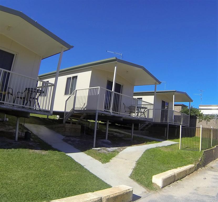 Twin Waters Caravan Park Dawesville Exterior photo